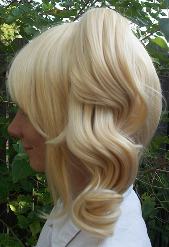 Blonde lolita cosplay wig side view