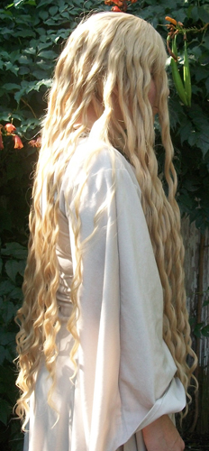 Galadriel cosplay wig side view