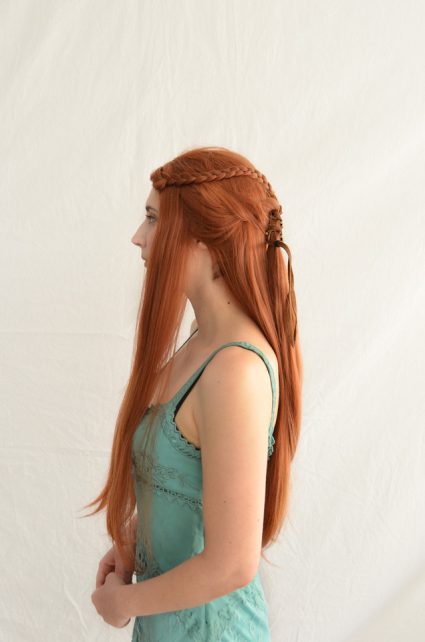 Sansa Stark cosplay wig side view