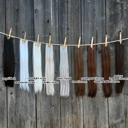 wefts in black, white, and brown