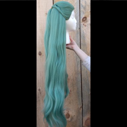 Fearne cosplay wig side view