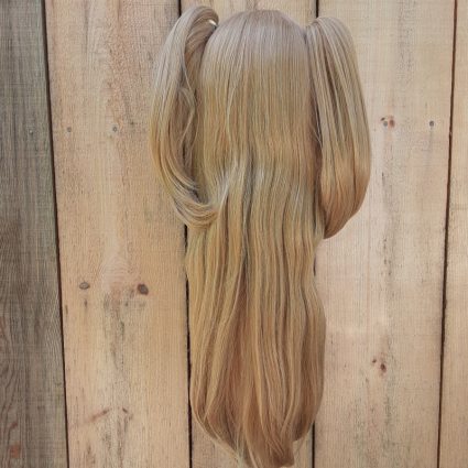 Fischl cosplay wig back view