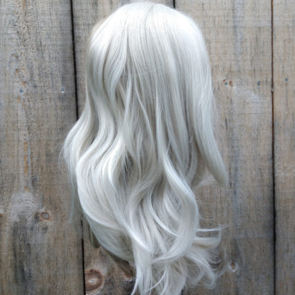 Arven cosplay wig back view